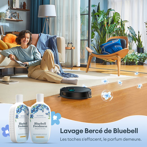 Ultenic T20 Pro en train de laver un parquet dans un salon